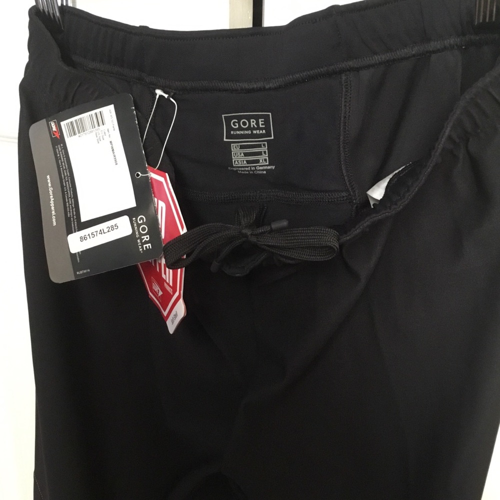 Men’s soft shell running pants. - Picture 4 of 4